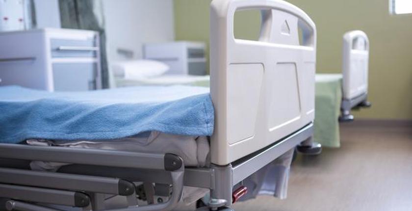 France’s hospital bed capacity continues to decline in 2024 despite slower pace of closures