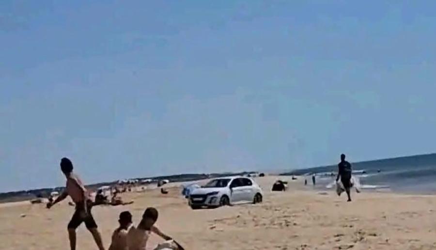 القيادة فوق رمال شاطئ طنجة تنتهي بحجز سيارة وسحب الرخصة