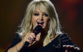 Bonnie Tyler, voice of “Total Eclipse Of The Heart,” dies at 75 in Portugal