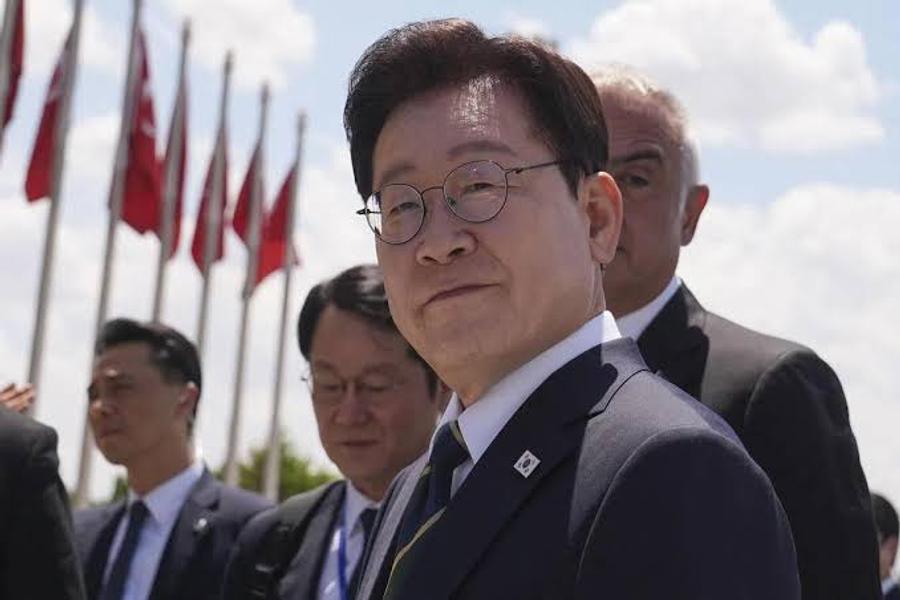韩国请求北韩协助寻找在海上边界附近失踪的海军水手