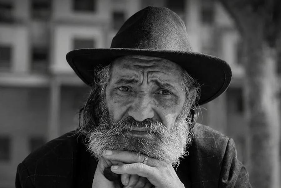 رحيل محمد الزيات.. قامة مسرحية تغادر الساحة الفنية
