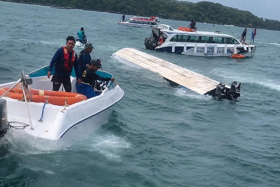 Un barco turístico se hunde frente a la isla Phu Quoc en Vietnam, dejando al menos 15 muertos