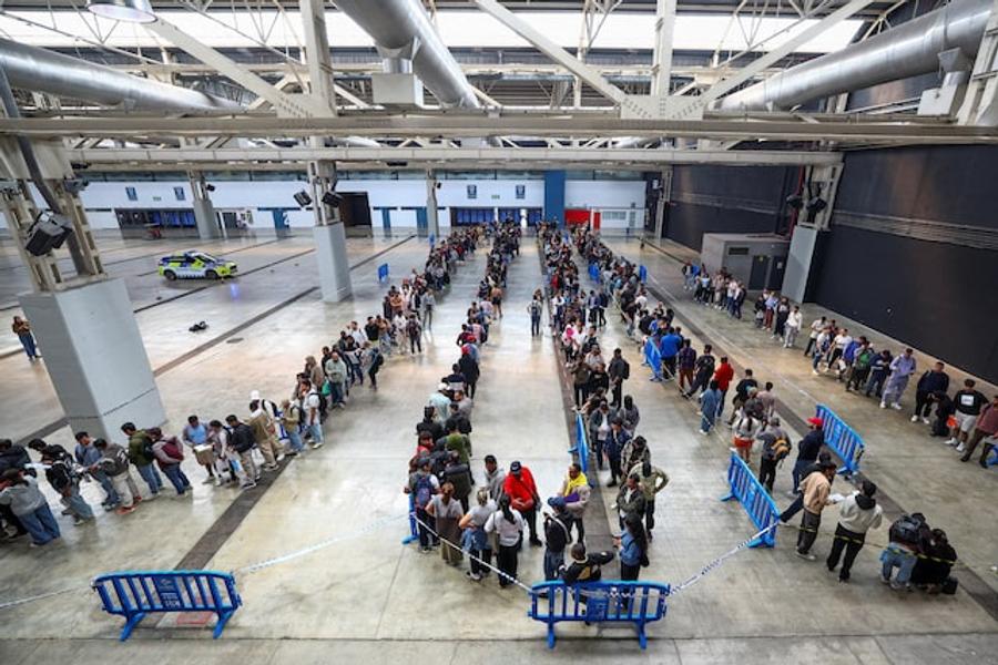 חוק האזרחות של ספרד לצאצאי מגורשים מעורר מחלוקות פוליטיות לפני הבחירות