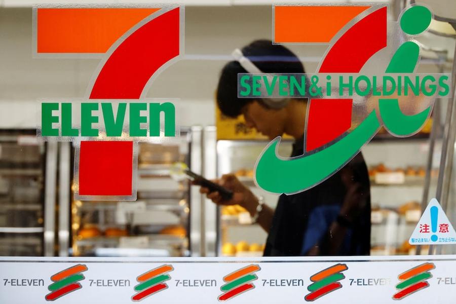 SoftBank e PayPay exploram investimento na Seven & i Holdings