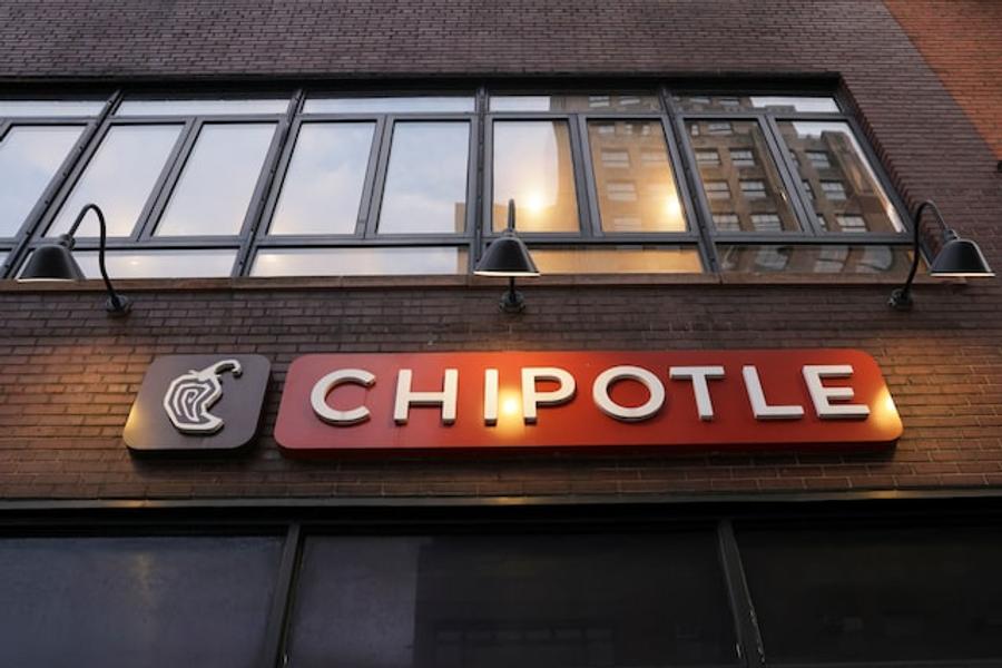 Chipotle在墨西哥开设首家餐厅，作为美国卷饼连锁店的国际扩张