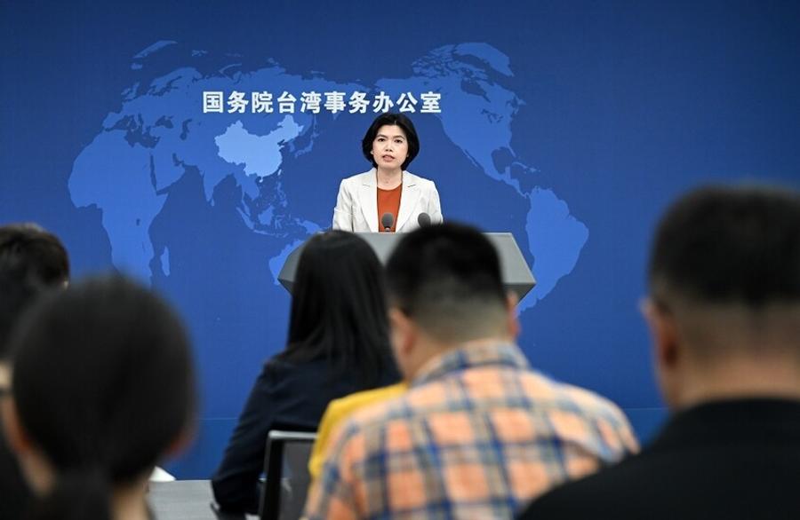 中国驳斥台湾军演，海峡紧张局势持续