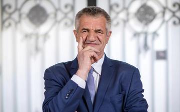 Jean Lassalle lancia una campagna di crowdfunding in vista di una possibile candidatura presidenziale nel 2027