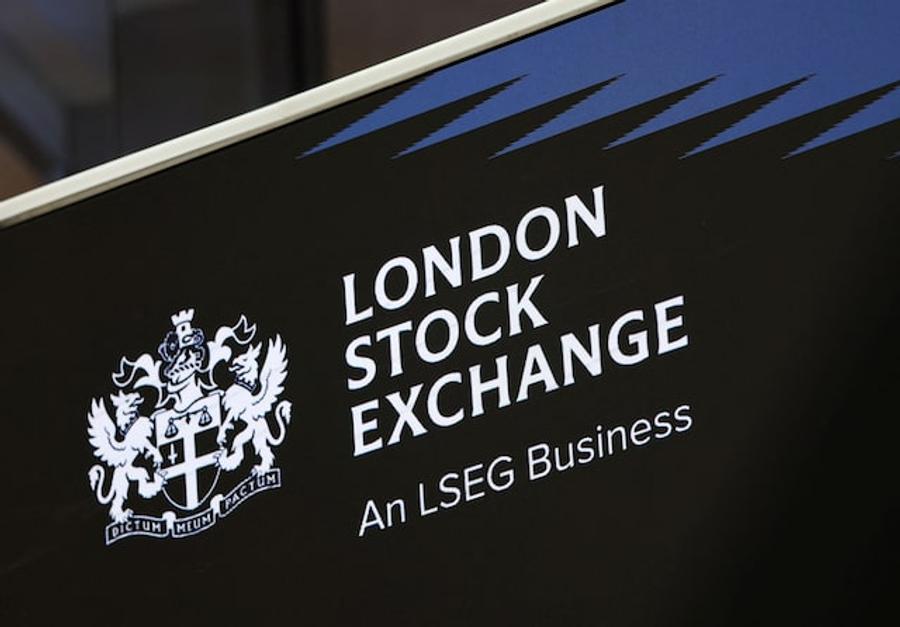 英国富时100指数小幅下跌，中东紧张局势影响投资者情绪