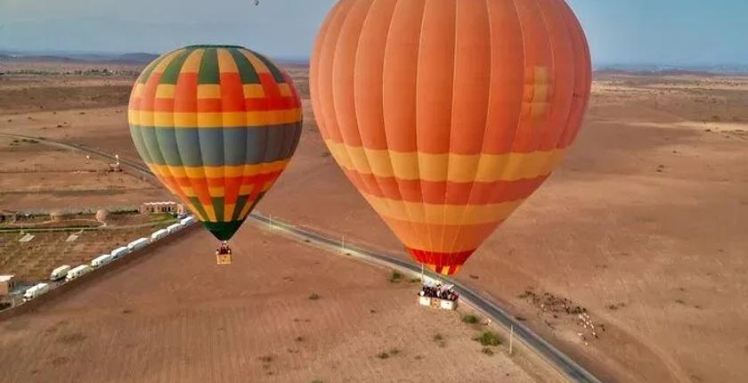 رحلات وهمية بالمناطيد تحرك مهنيين بمراكش