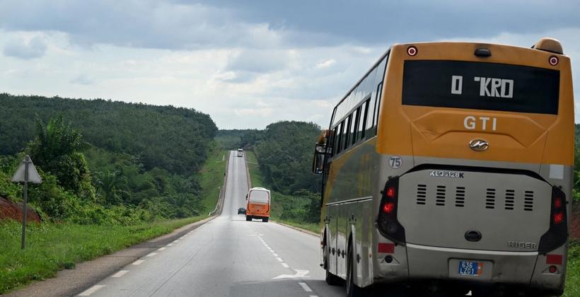 Côte d'Ivoire: 24 mortos e 36 feridos em trágico acidente de ônibus na ponte Bafing