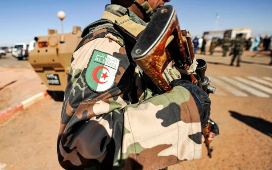 الجزائر توقف 4 مغاربة بدعوى صلتهم بحركة الماك
