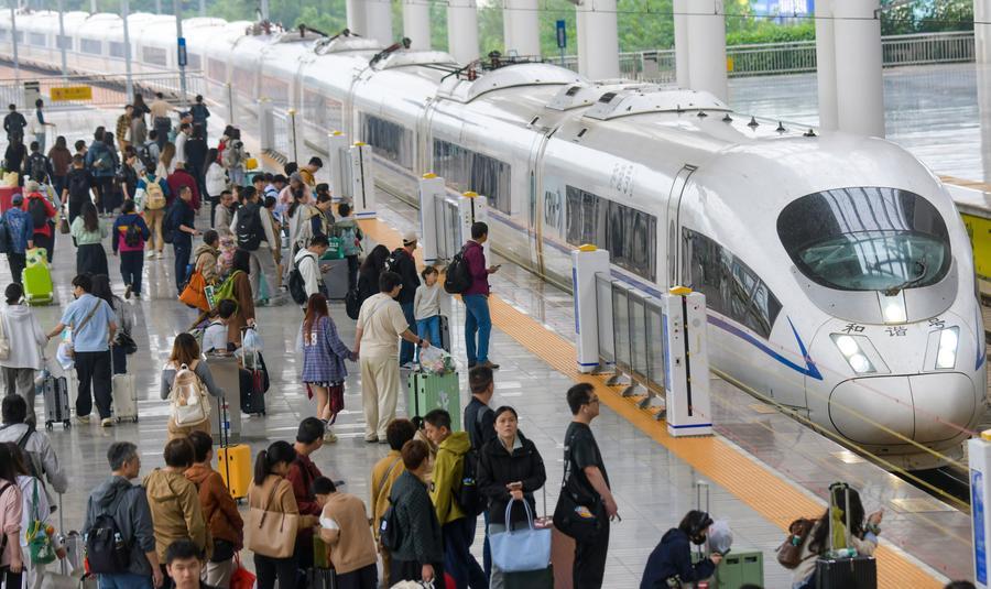 Trafic ferroviaire : La Chine franchit un record de 2,3 milliards de voyages au premier semestre