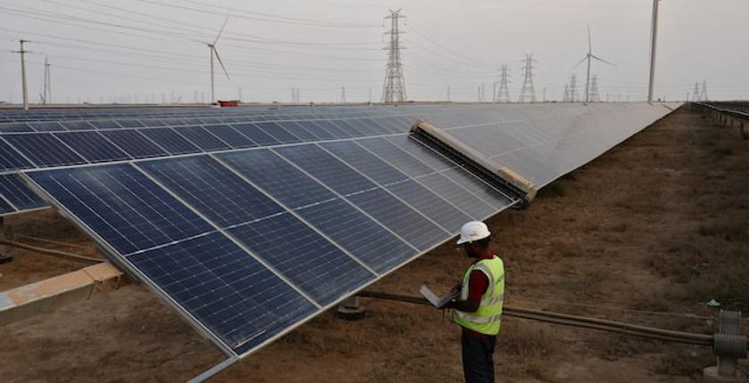 India dwingt hernieuwbare energiebedrijven om ongebruikte netcapaciteit vrij te geven