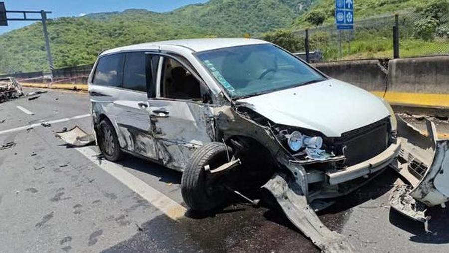 墨西哥高速公路事故导致至少10人遇难，货车撞上紧急救援现场
