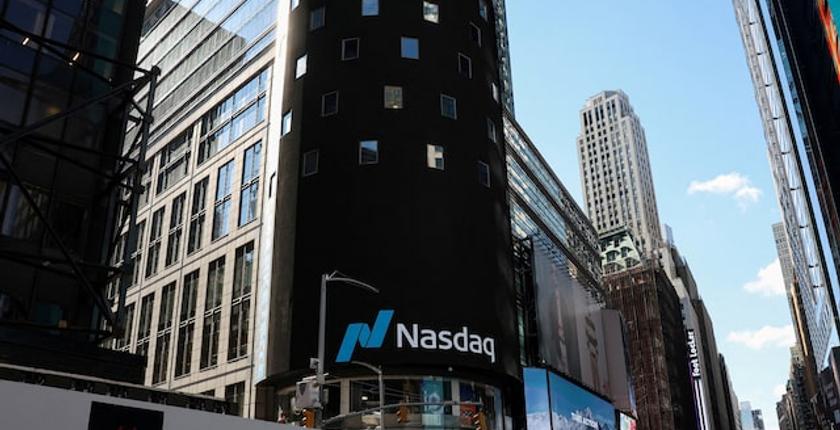 Nasdaq futures rise as AI optimism lifts markets ahead of earnings and economic data