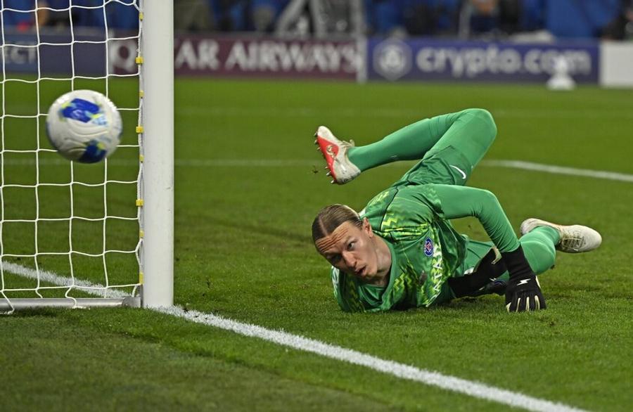 Matvey Safonov breaks into ESPN’s top 10 goalkeepers in the world