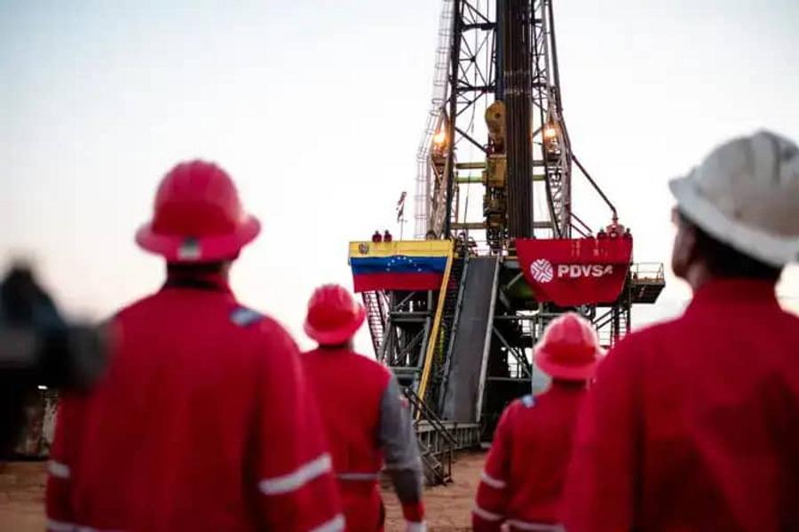 Venezuela : PDVSA signe de nouveaux accords pétroliers avec Hunt Oil et SLB