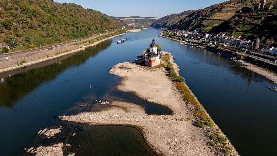 Alerte sur le fret fluvial : les entreprises européennes sous la menace des basses eaux