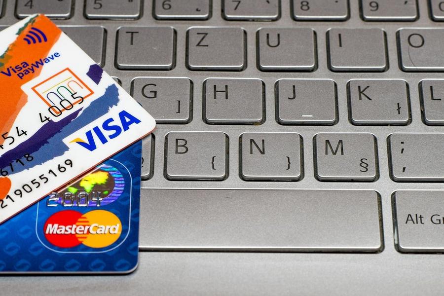 Visa, Mastercard et Circle s’allient pour réguler les transactions réalisées par les agents IA
