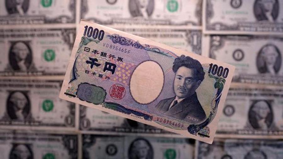 美国据报道在罕见市场干预中支持日元，金融时报称