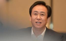 Cina: il fondatore di Evergrande condannato all'ergastolo, nuovo simbolo della crisi immobiliare