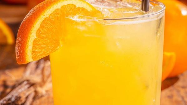 7 boissons qui hydratent autrement que l’eau et réveillent le glow