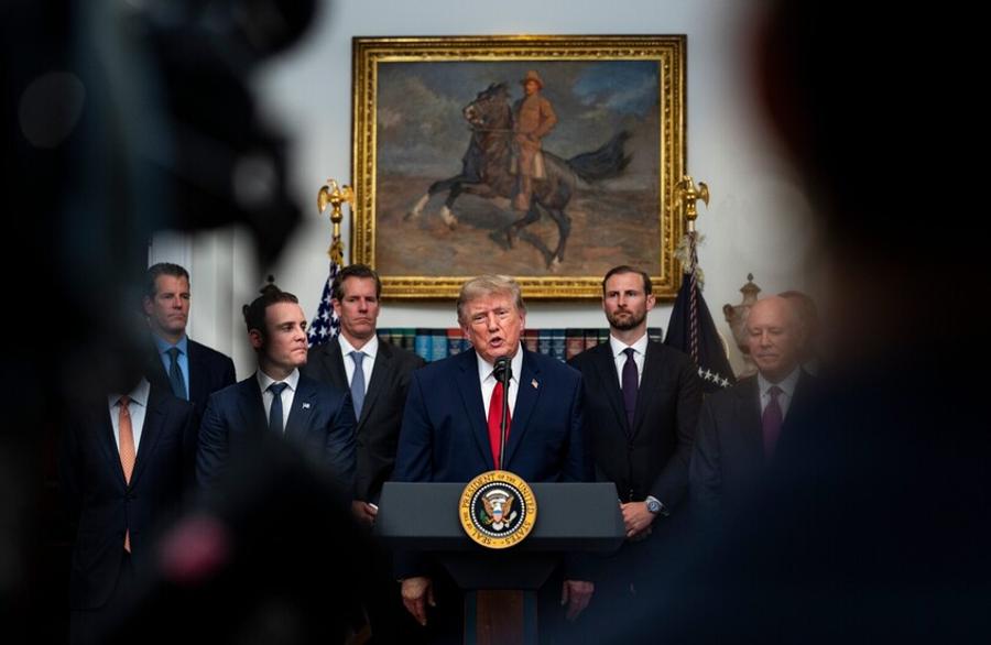 Democrats consider congressional investigations into Trump after midterm elections