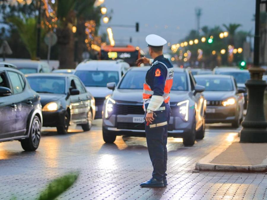 أمن أكادير يوضح ملابسات حجز سيارات قرب أحد الأسوق
