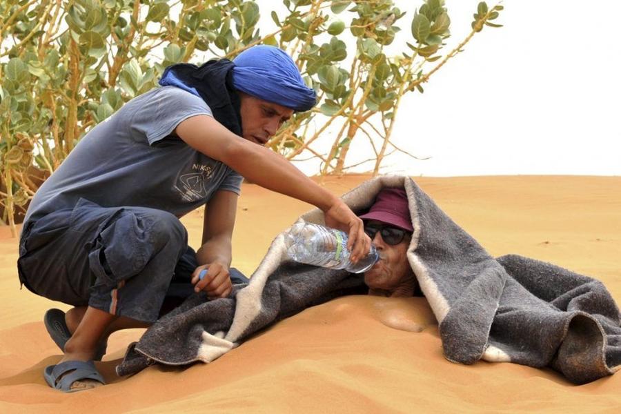 حمامات الرمال بزاكورة تستقطب المزيد من الزوار