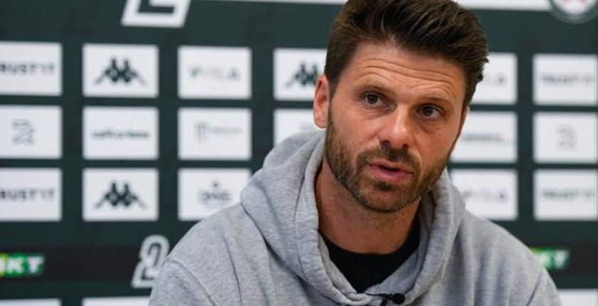 Ligue 2 : Grégory Poirier prend les commandes du FC Nantes après un début de saison difficile