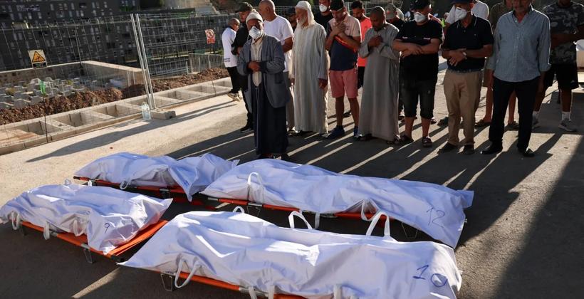 سبتة تدفن 18 ضحية جديدة من مأساة العبور الجماعي