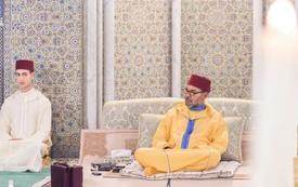 أمير المؤمنين يترأس بالقصر الملكي بالرباط حفلا دينيا إحياء لليلة المولد النبوي الشريف