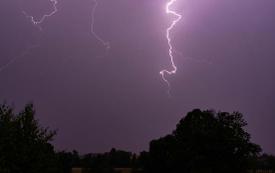 Orages dans les Landes : 7 500 foyers privés d’électricité et des trains à l’arrêt
