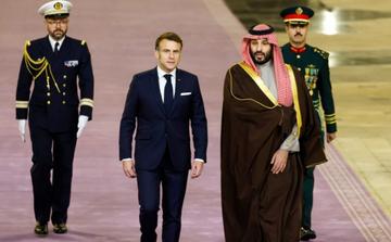 Macron reçoit Mohammed ben Salmane à Paris sur fond de tensions au Moyen-Orient