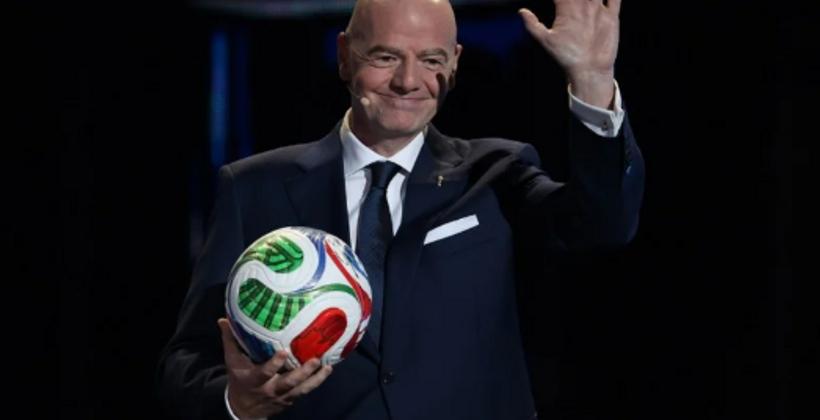 Infantino ⵢⴻⵄⴰⵡⴻⴷ ⵉⵡⴻⴽⴽⴻⴷⴷ ⵍⴻⴱⵖⵉⵙ ⴰⴽⴽⴻⵏ ⴰⴷ ⵢⴻⵙⵏⴻⵔⵏⵉ ⵜⴰⵖⵍⴰⵎⵜ ⵏ ⵜⴽⵓⵔⵜ ⵏ ⵓⴹⴰⵔ ⴷⴻⴳ ⵓⵎⴰⴹⴰⵍ ⴷⴻⴳ ⵜⴻⴳⵏⵉⵜ ⵏ ⵜⵖⴰⵡⵙⵉⵡⵉⵏ ⵢⴻⵜⵜⵏⴻⵔⵏⵉⵏ