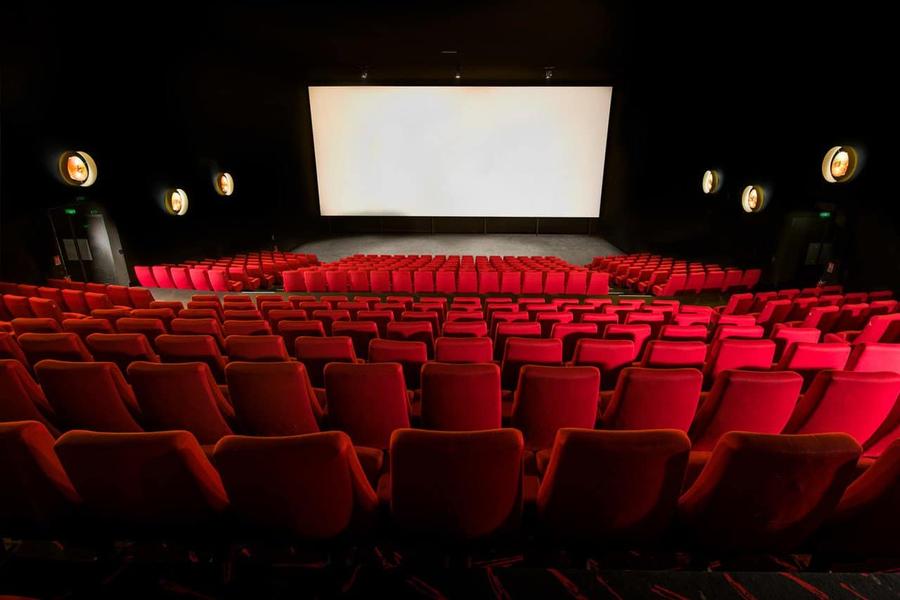 «سينما بلا حدود».. السعيدية تحتفي بسحر الفن السابع