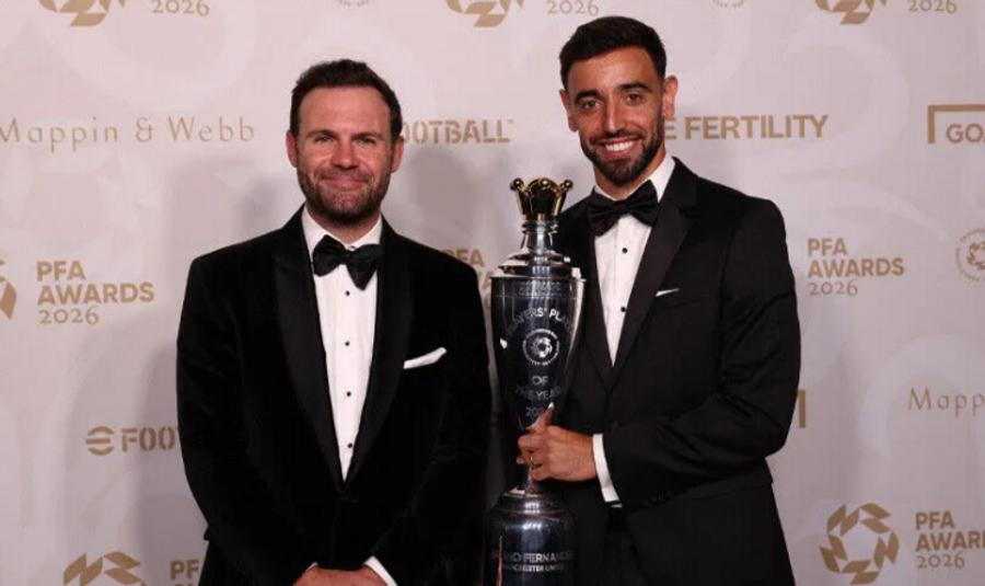 برونو فيرنانديز لاعب العام في الدوري الإنجليزي الممتاز
