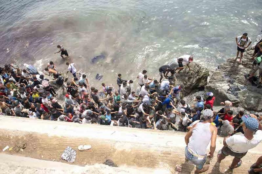 25 متهما أمام القضاء بتطوان على خلفية أحداث سبتة