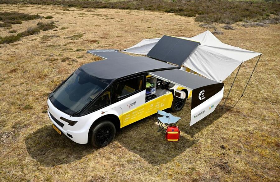 Dutch students test a fully solar-powered ambulance in Kenya