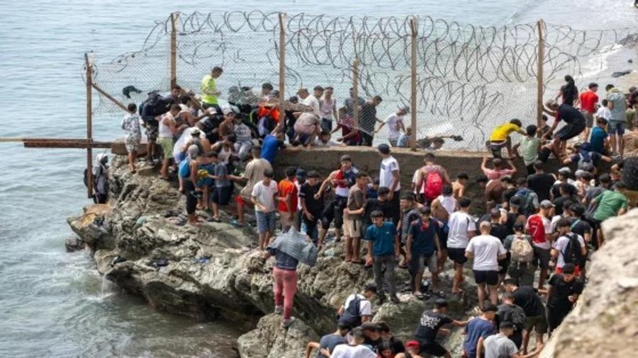 سانشيز ينفي تورط المغرب في تدفق المهاجرين نحو سبتة