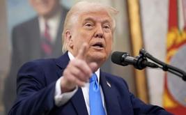 ترمب يهدد بقصف سلطنة عمان بسبب مضيق هرمز