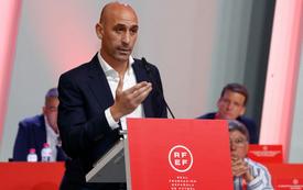 روبياليس يدعو إسبانيا للانسحاب من مونديال 2030 إذا استضاف المغرب النهائي