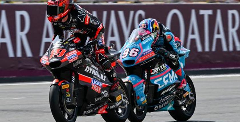 Moto2: Manuel Gonzalez drops from victory to 14th after celebrating one lap too early