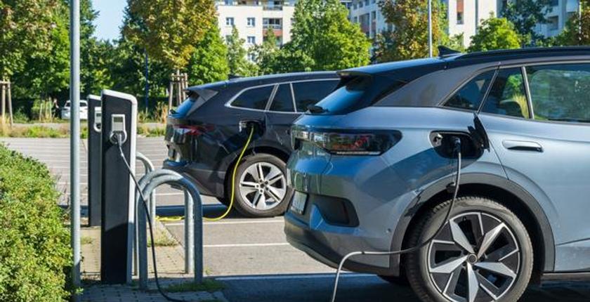 France introduces new energy-efficiency incentive for used electric cars