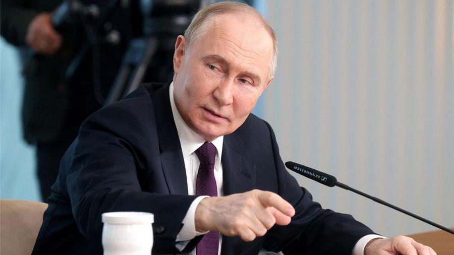 Russie : Poutine brandit la menace de représailles contre les navires occidentaux