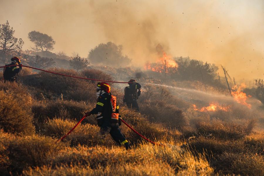 Grèce : 281 arrestations liées aux incendies depuis le début de l’année
