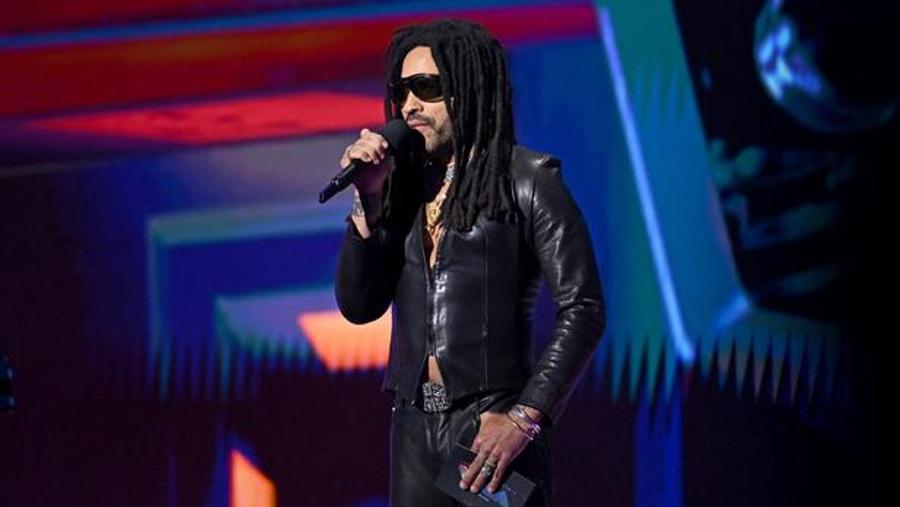 Lenny Kravitz postpones Bordeaux concert over health issue