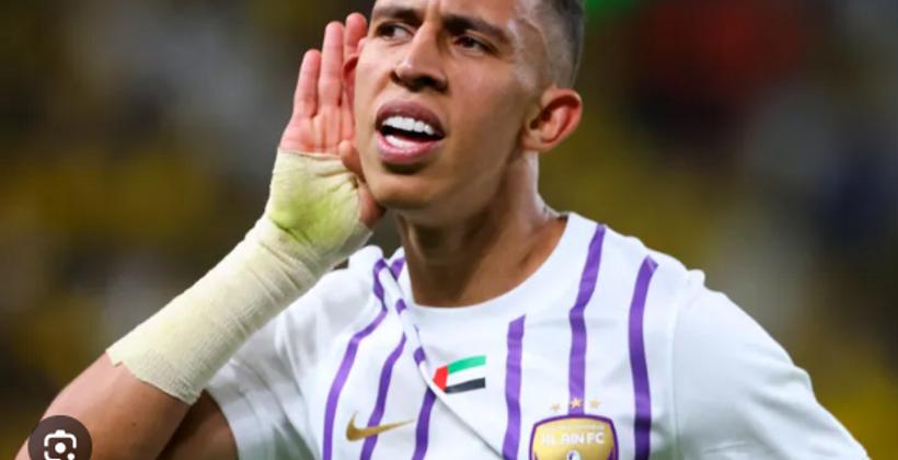 رحيمي يتوج بجائزة أفضل لاعب في الدوري الإماراتي