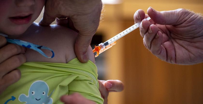 États-Unis : Trump veut revoir le calendrier vaccinal des enfants