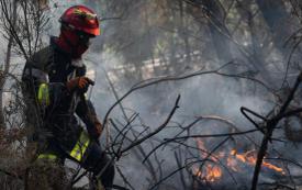 Saumos wildfire triggers surge in volunteer firefighter applications in France’s Gironde region